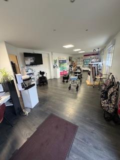 Local d'activité / Entrepôt - 685 m²