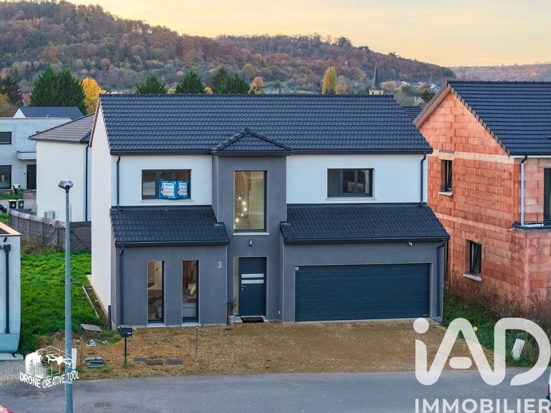 Maison - 123 m² - 6 pièces