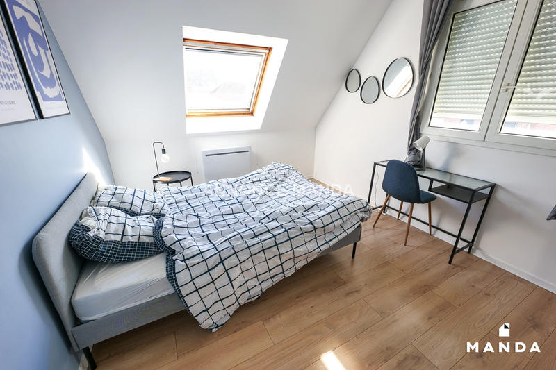 Chambre - 10 m² - 5 pièces
