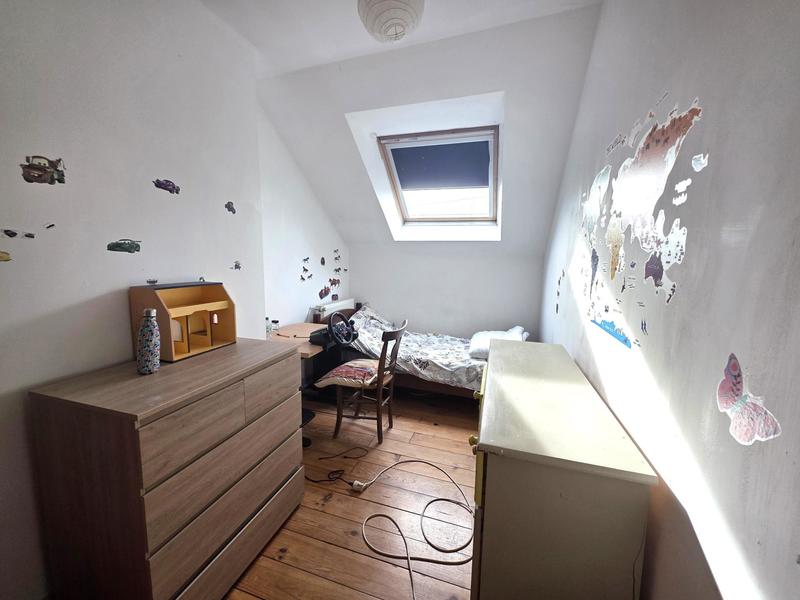 Maison - 303 m² - 12 pièces