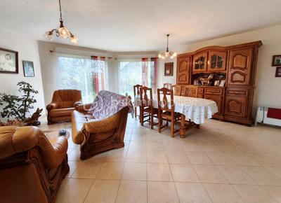 Maison traditionnelle - 109 m² - 5 pièces