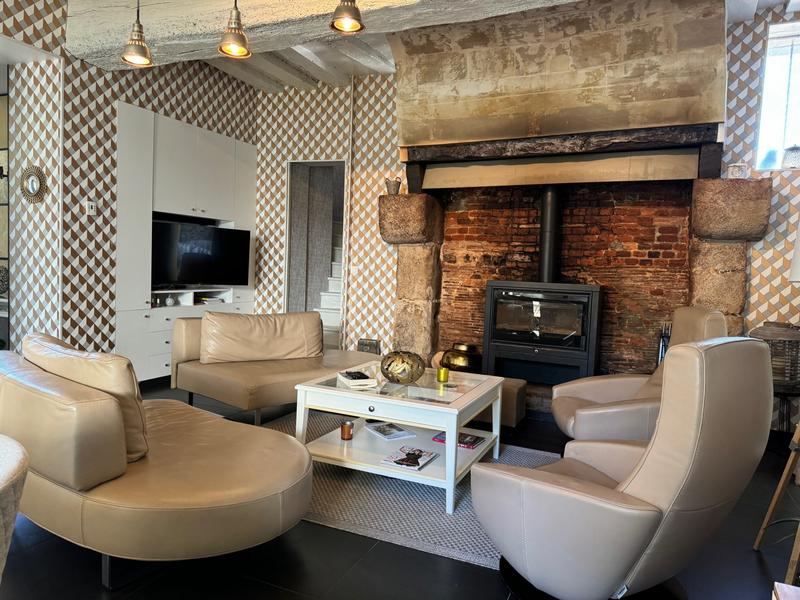 Maison - 175 m² - 14 pièces