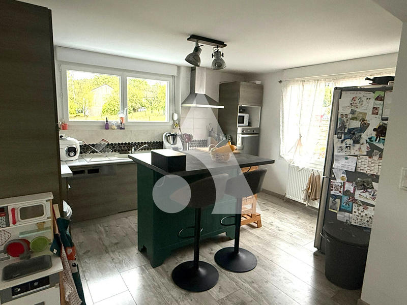 Maison - 185 m² - 6 pièces