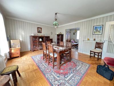 Maison - 103 m² - 5 pièces