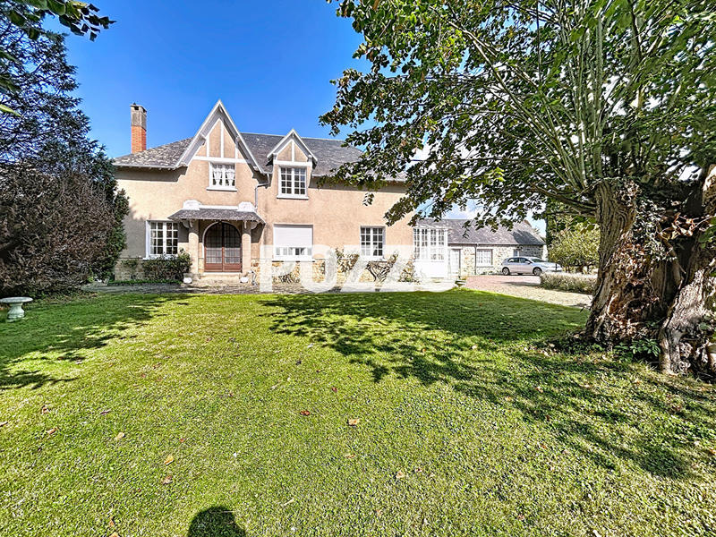 Maison - 177 m² - 8 pièces