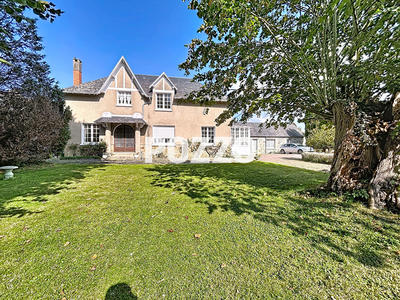 Maison - 177 m² - 8 pièces