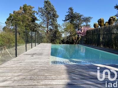 Maison - 168 m² - 7 pièces