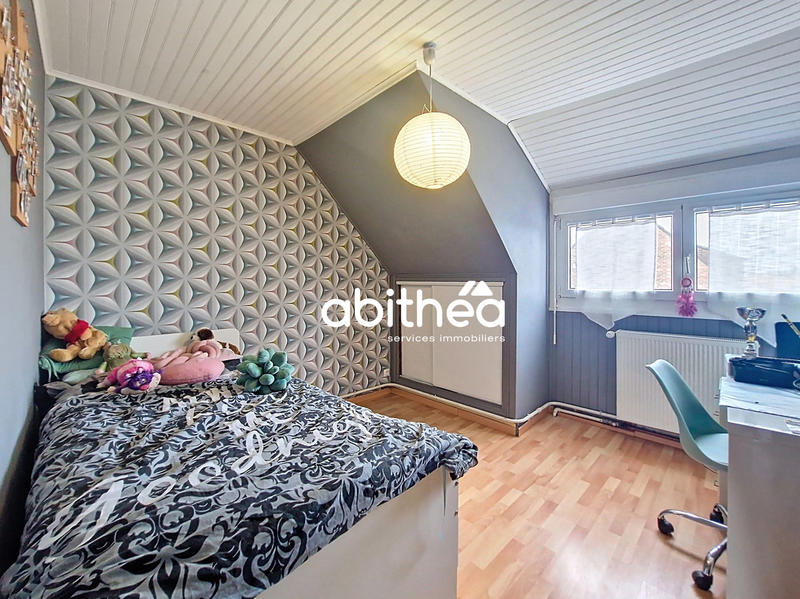 Maison - 95 m² - 4 pièces