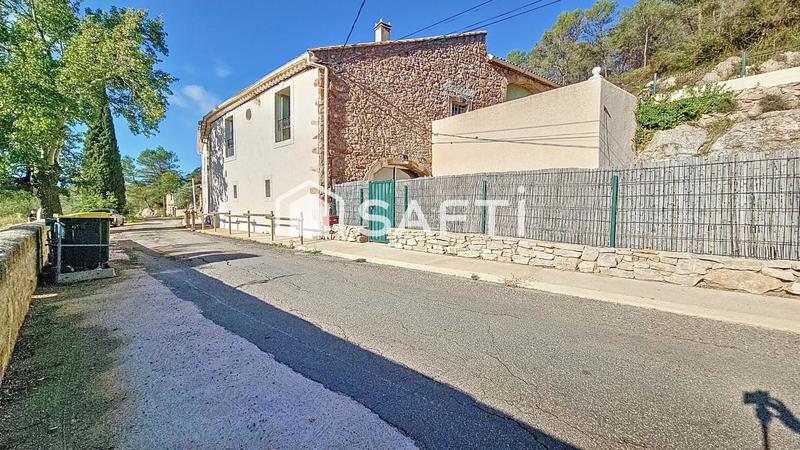 Villa - 335 m² - 9 pièces