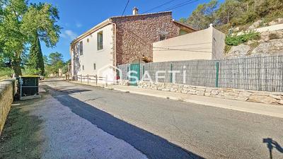 Villa - 335 m² - 9 pièces