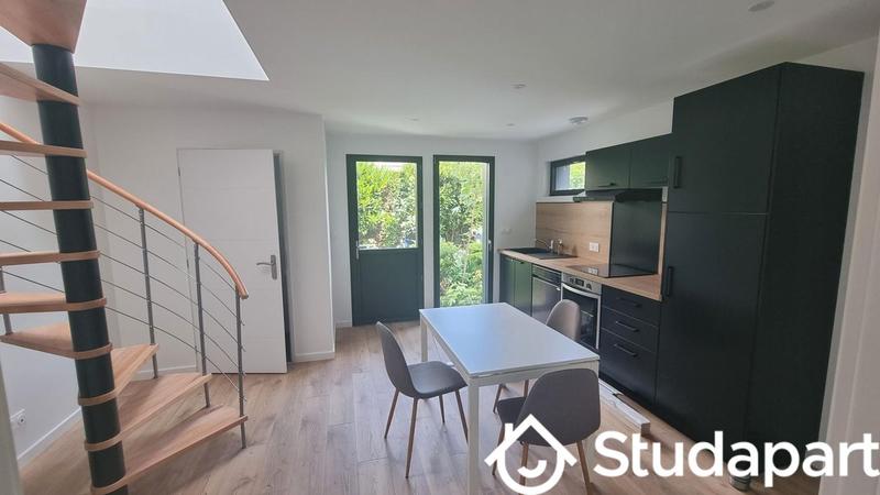 Chambre - 12 m² - 1 pièce