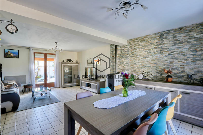 Maison - 117 m² - 7 pièces