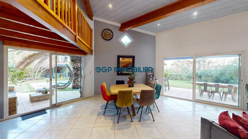 Maison - 196 m² - 4 pièces