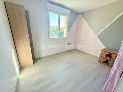 Maison - 80 m² - 5 pièces