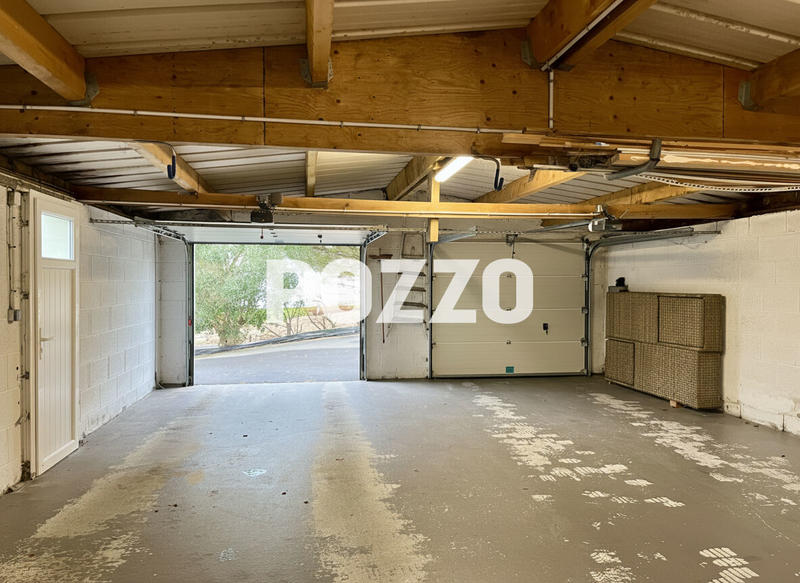 Maison - 186 m² - 6 pièces