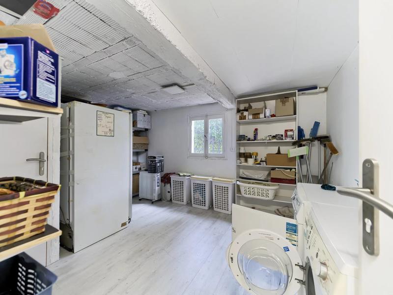 Villa - 215 m² - 6 pièces