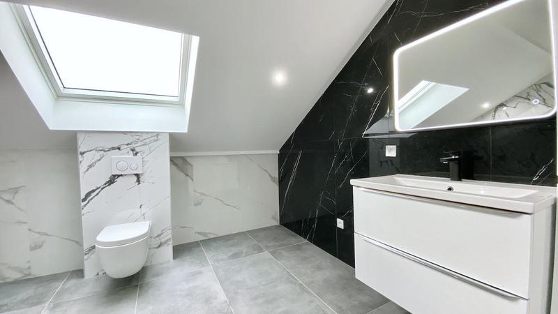 Maison - 240 m² - 6 pièces