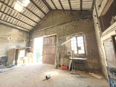 Entrepôt - 220 m² - 3 pièces