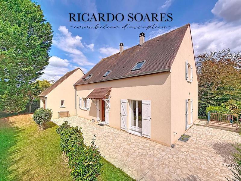 Maison - 200 m² - 7 pièces