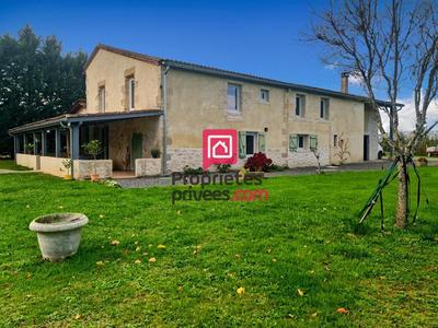 Maison - 273 m² - 8 pièces