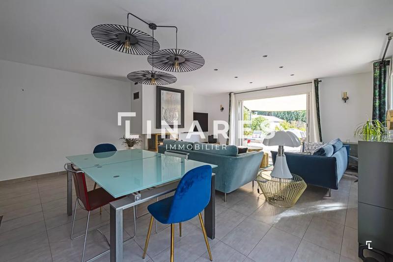 Maison - 127 m² - 5 pièces