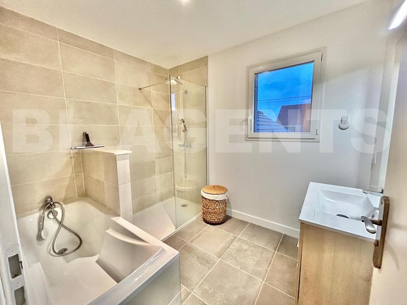 Maison - 125 m² - 6 pièces