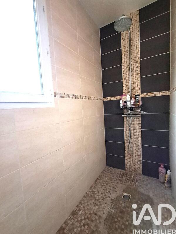 Maison - 102 m² - 4 pièces