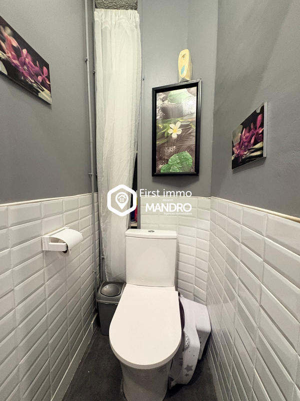 Maison - 166 m² - 8 pièces