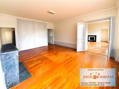 Appartement - 132 m² - 2 pièces