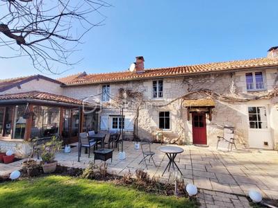 Maison de village - 150 m² - 7 pièces