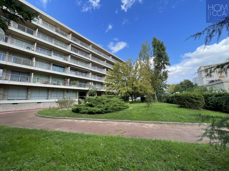 Appartement - 72 m² - 3 pièces