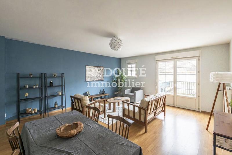 Appartement - 129 m² - 6 pièces