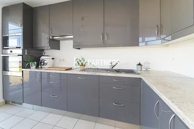 Appartement - 84 m² - 4 pièces