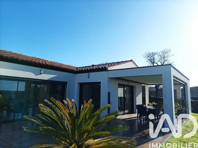 Maison de maîtres - 230 m² - 7 pièces