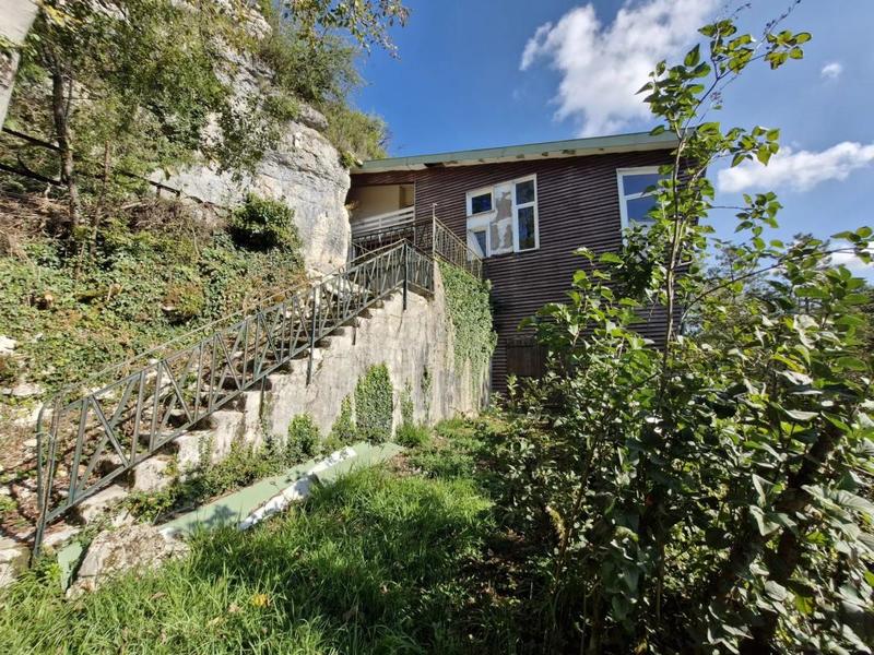 Immeuble - 180 m² - 9 pièces