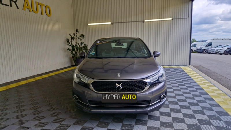 Ds Ds 4 Bluehdi 120 Ss Bvm6 Connected Chic