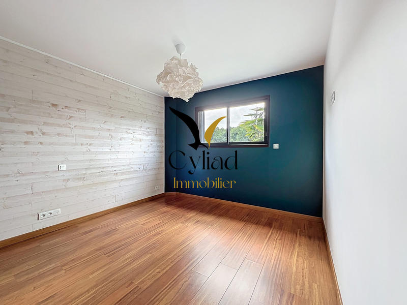 Maison contemporaine - 136 m² - 6 pièces