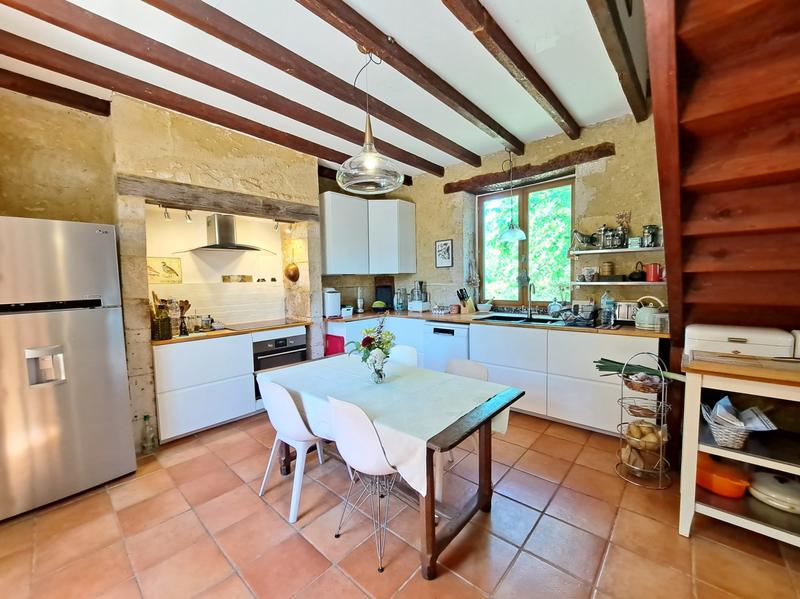 Maison - 283 m² - 10 pièces
