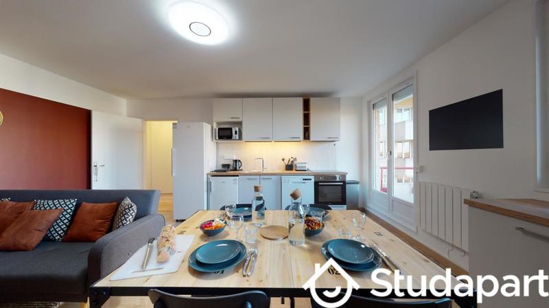 Chambre - 10 m² - 1 pièce