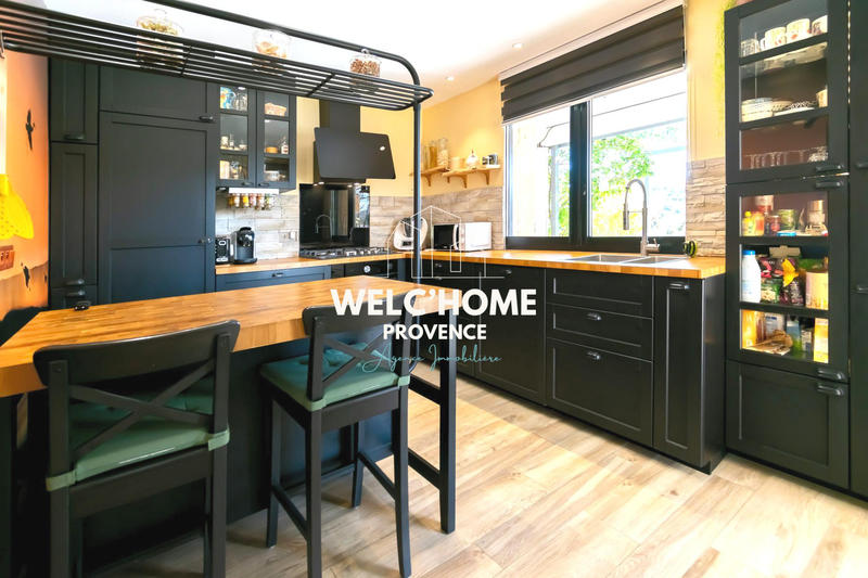 Maison - 102 m² - 6 pièces