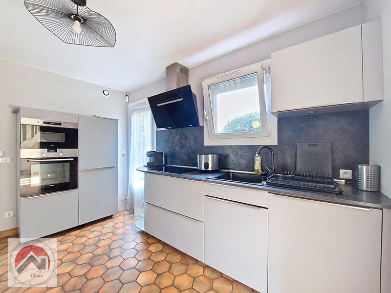 Maison - 144 m² - 7 pièces