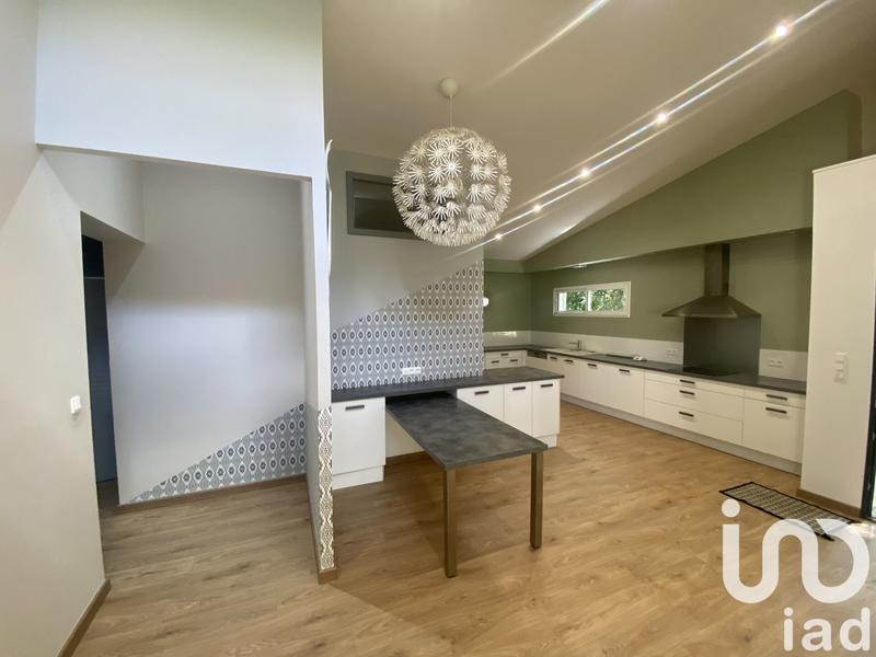 Maison - 123 m² - 5 pièces