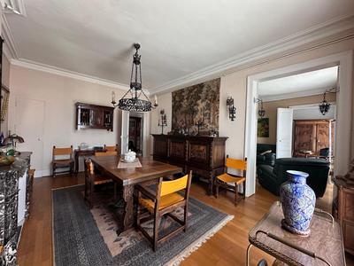 Appartement - 175 m² - 5 pièces