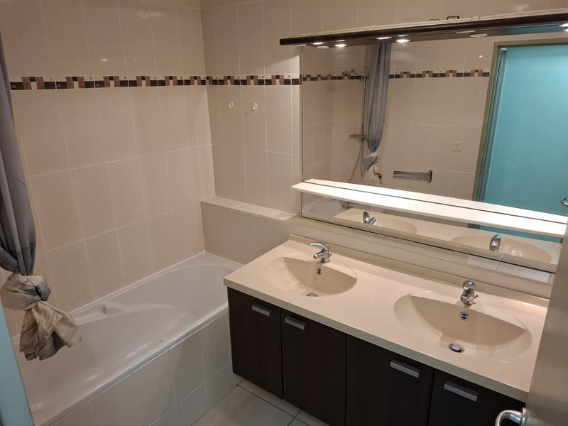 Appartement - 75 m² - 5 pièces