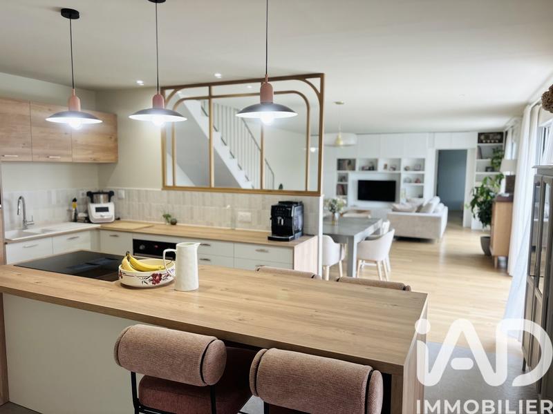 Maison - 170 m² - 6 pièces