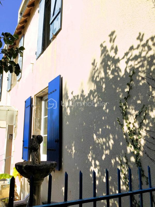 Maison en pierre - 189 m² - 8 pièces