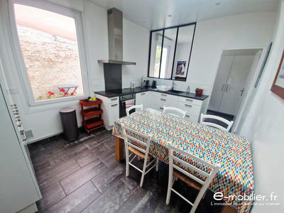 Maison - 195 m² - 8 pièces