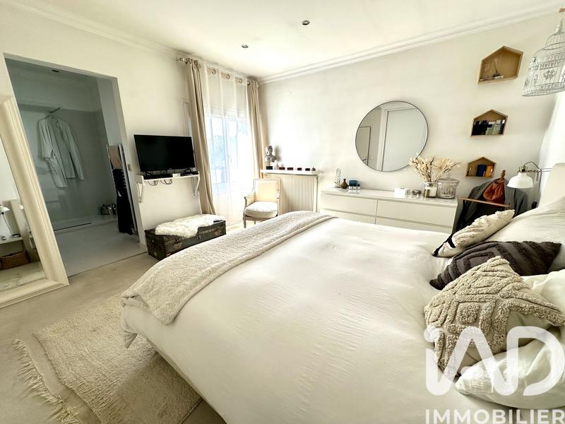 Maison - 200 m² - 6 pièces