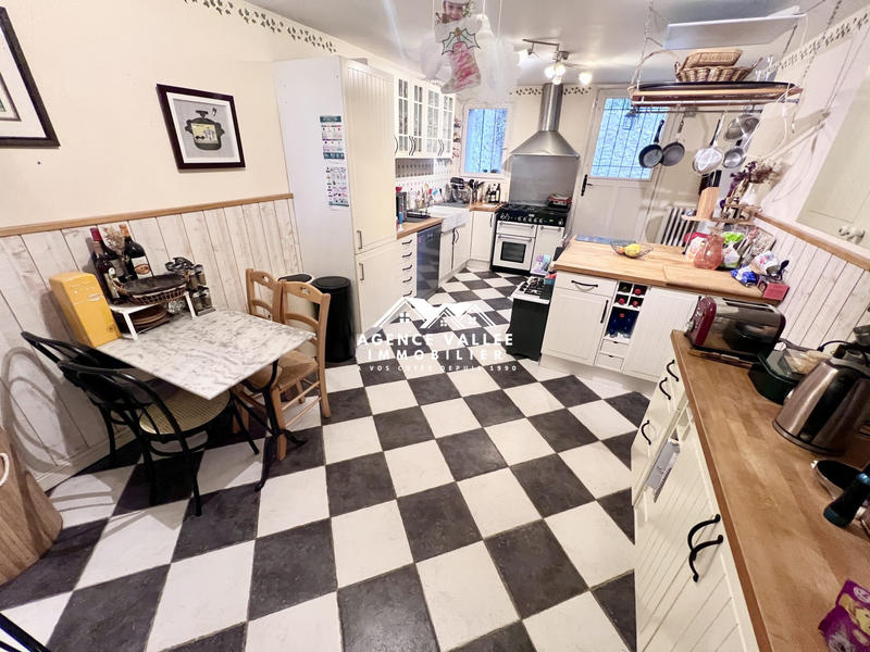 Maison - 155 m² - 7 pièces