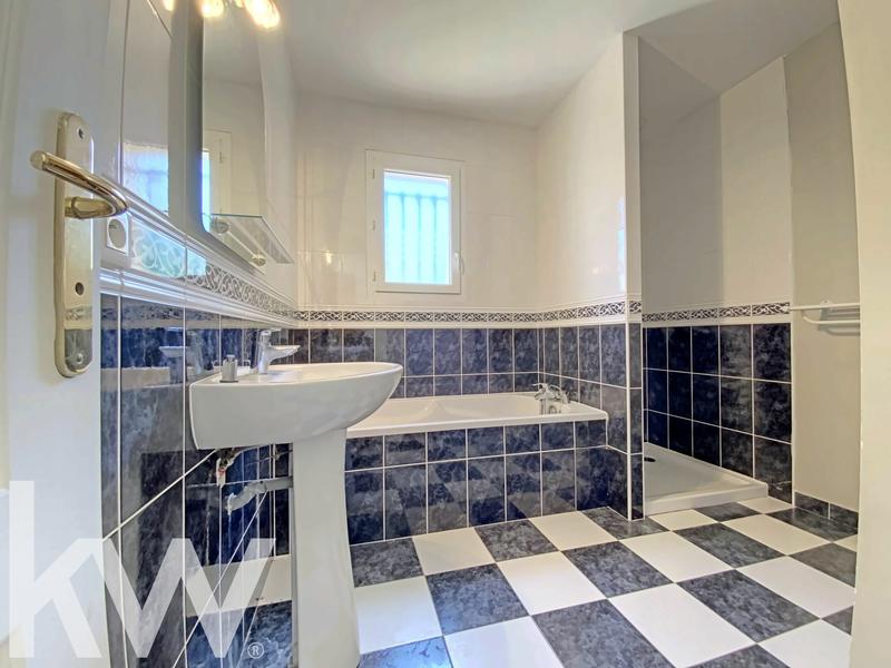 Maison - 74 m² - 3 pièces